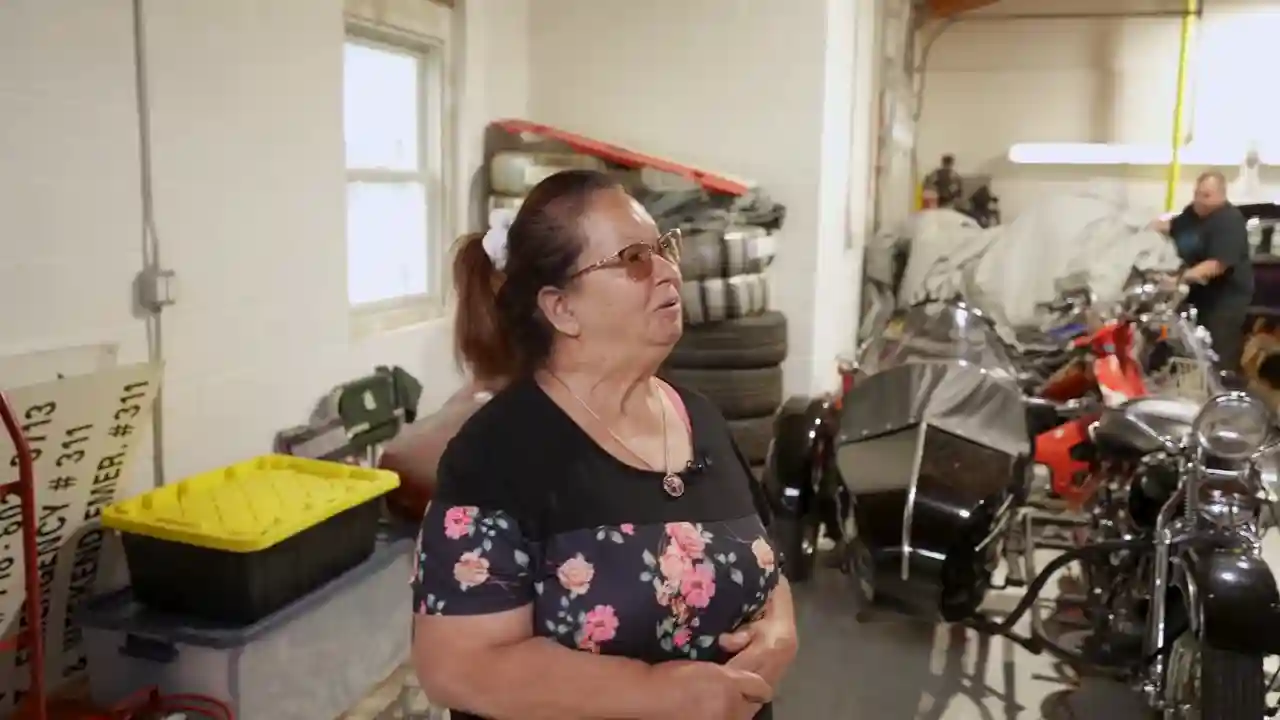 unveiling-hidden-treasures-forgotten-motorcycles-and-cars-in-the-heart-of-new-york-city