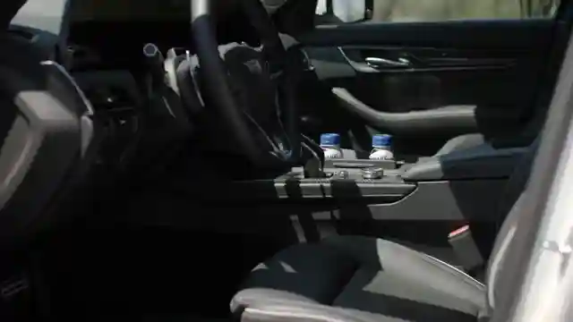 unleashing-luxury-and-performance-cadillac-ct5v-blackwing-review