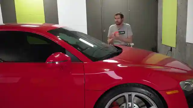 review-2009-audi-r8-design-affordability-and-performance
