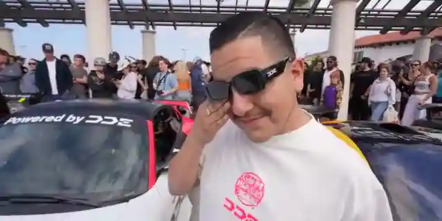 surprise-porsche-giveaway-dailydrivenexotics-honors-dedicated-fan