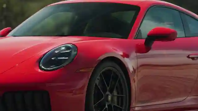 aston-martin-vantage-vs-porsche-911-gts-supercar-showdown