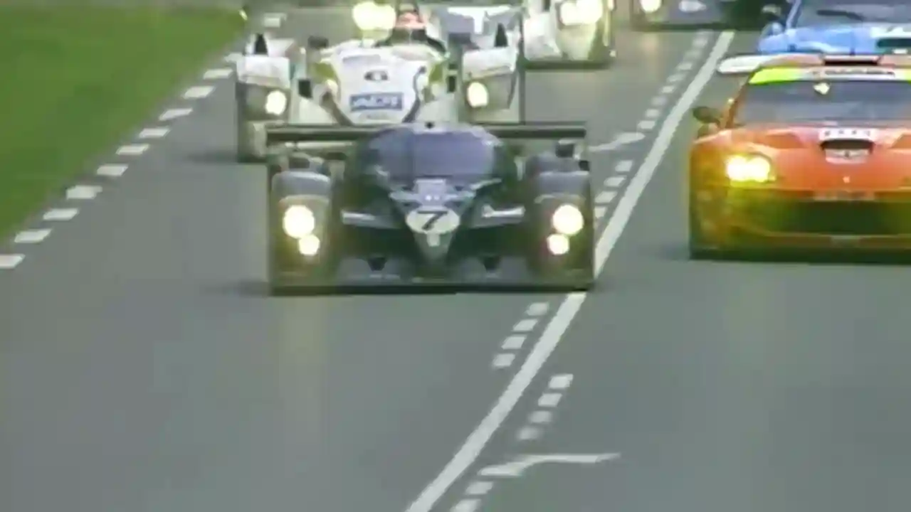 drag-race-showdown-bentley-gt-speed-le-mans-edition-vs-speed-8
