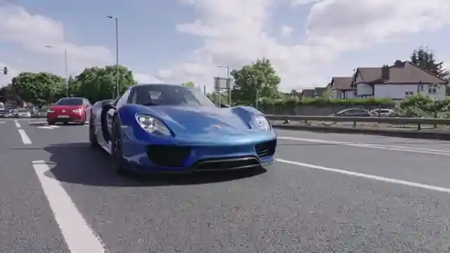 ultimate-tour-car-porsche-918-spider-bugatti-veyron-toyota-supra-more