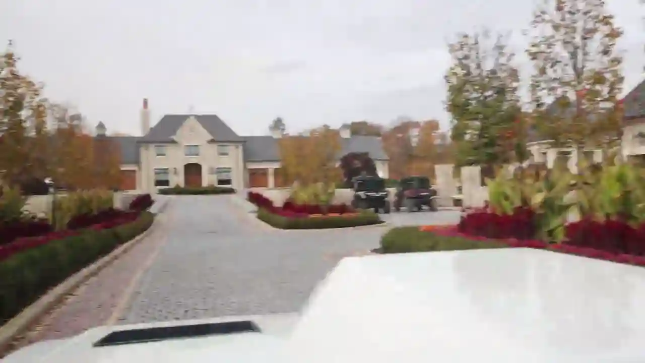 hypercar-shopping-at-triple-f-thestradmans-epic-ohio-adventure